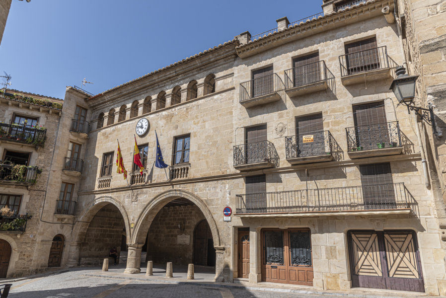 Teruel - Calaceite 02 - Ayuntamiento.jpg